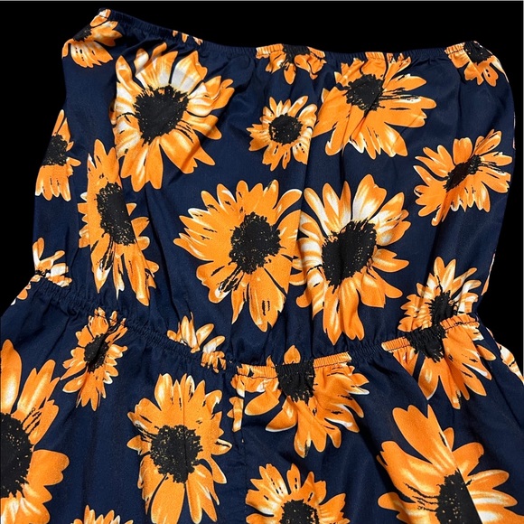 Sunflower Strapless Romper - Picture 3 of 4